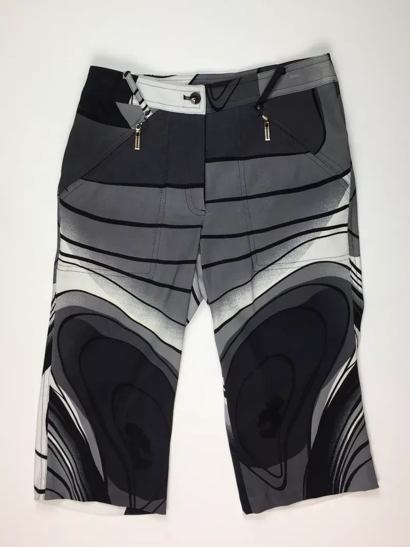 jamie-black-multi-print-knee-capri-31345 Jamie Black Multi Print Knee Capri 31345